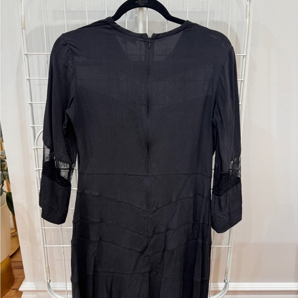 Black Silk Iro Dress - Picture 2 of 4